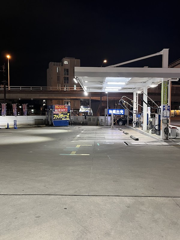 apollostation セルフ那覇新都心SSの様子